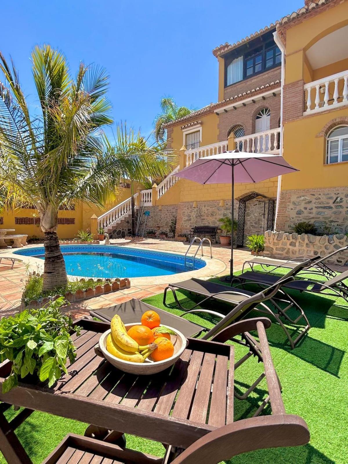 Chalet Con Piscinas Y Vistas De Ensueno Almuñécar Екстериор снимка