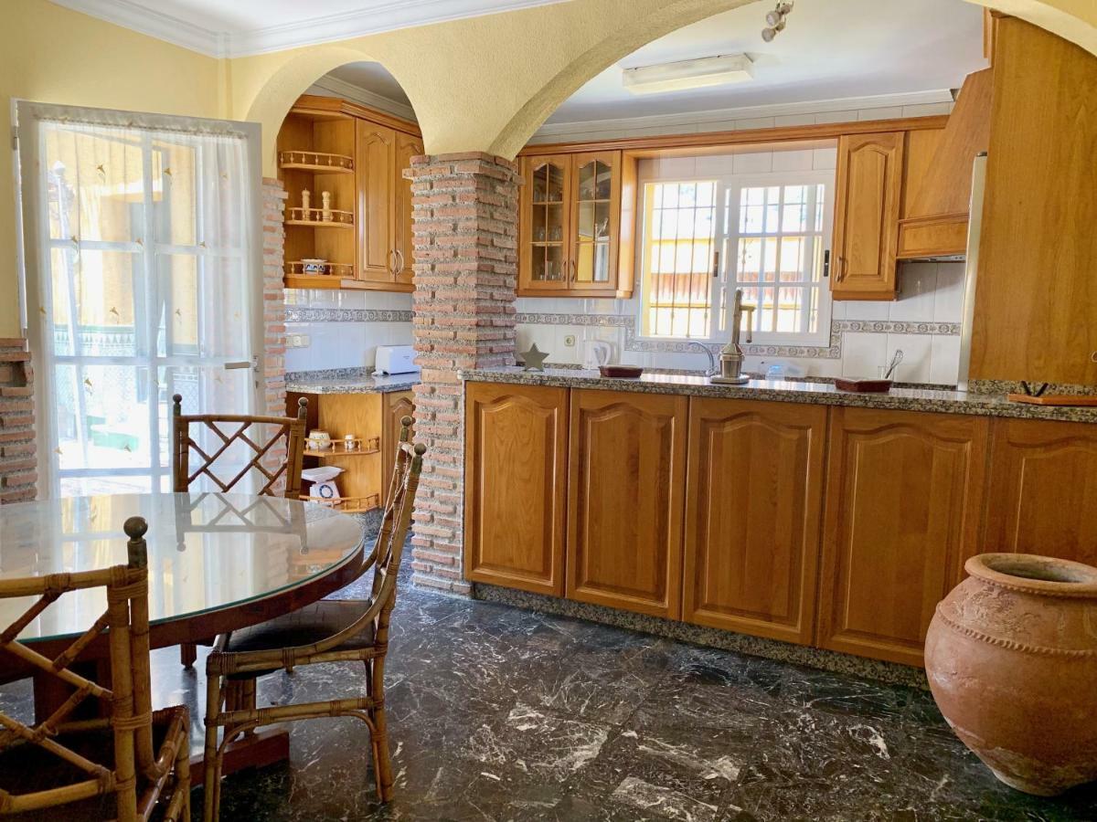 Chalet Con Piscinas Y Vistas De Ensueno Almuñécar Екстериор снимка
